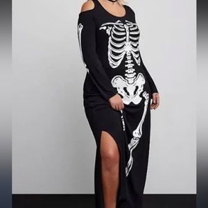 NWOT Torrid 5 Skeleton Cold Shoulder Dress